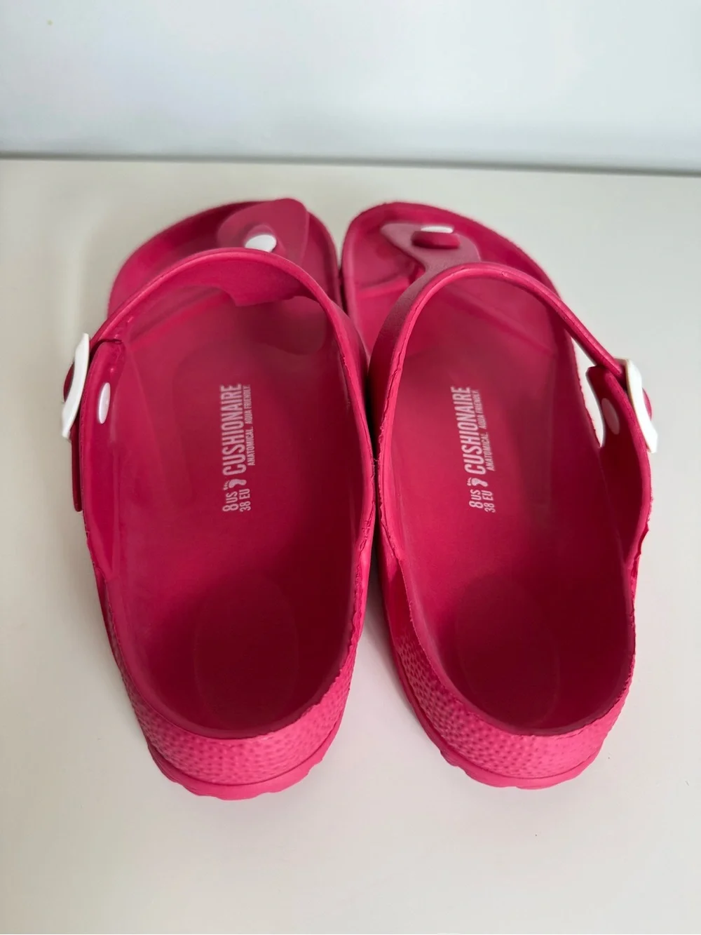Cushionaire Women Hot Pink EVA Thong Sandals Size 8 Waterproof Buckle Slides